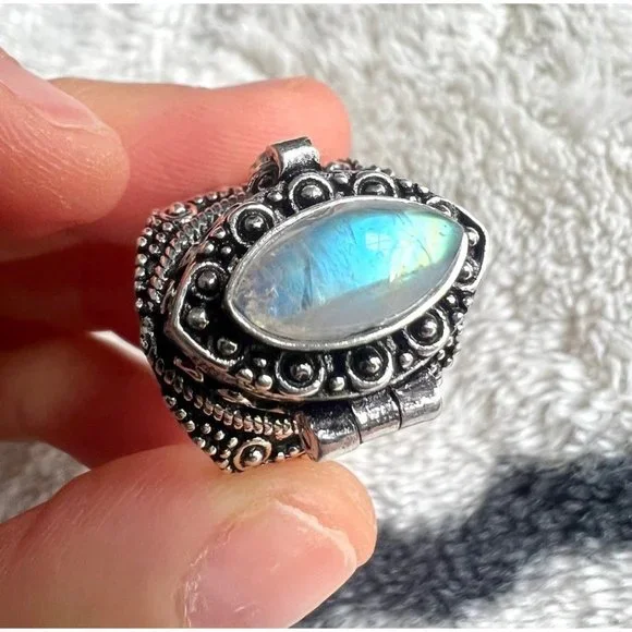 925 Rainbow Flash Moonstone POISON Ring 6, 7, 10 - Picture 3 of 13